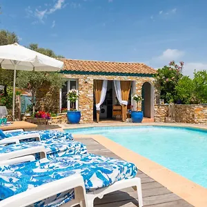 De Caractere Le Camelia, 56m², Dans Propriete Au Calme Avec Piscine By De Louise Et Sacha Appartement Solliès-Toucas