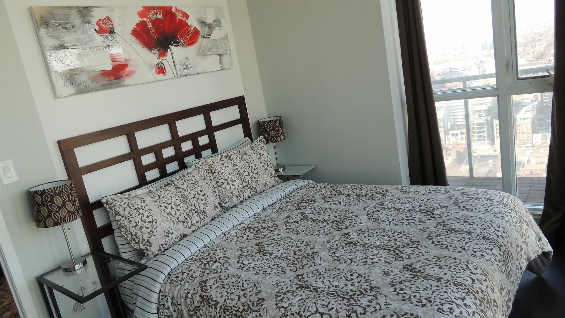 Tvhr - Luxury Condos In Heart Of Downtown Toronto 0*,  Canadá