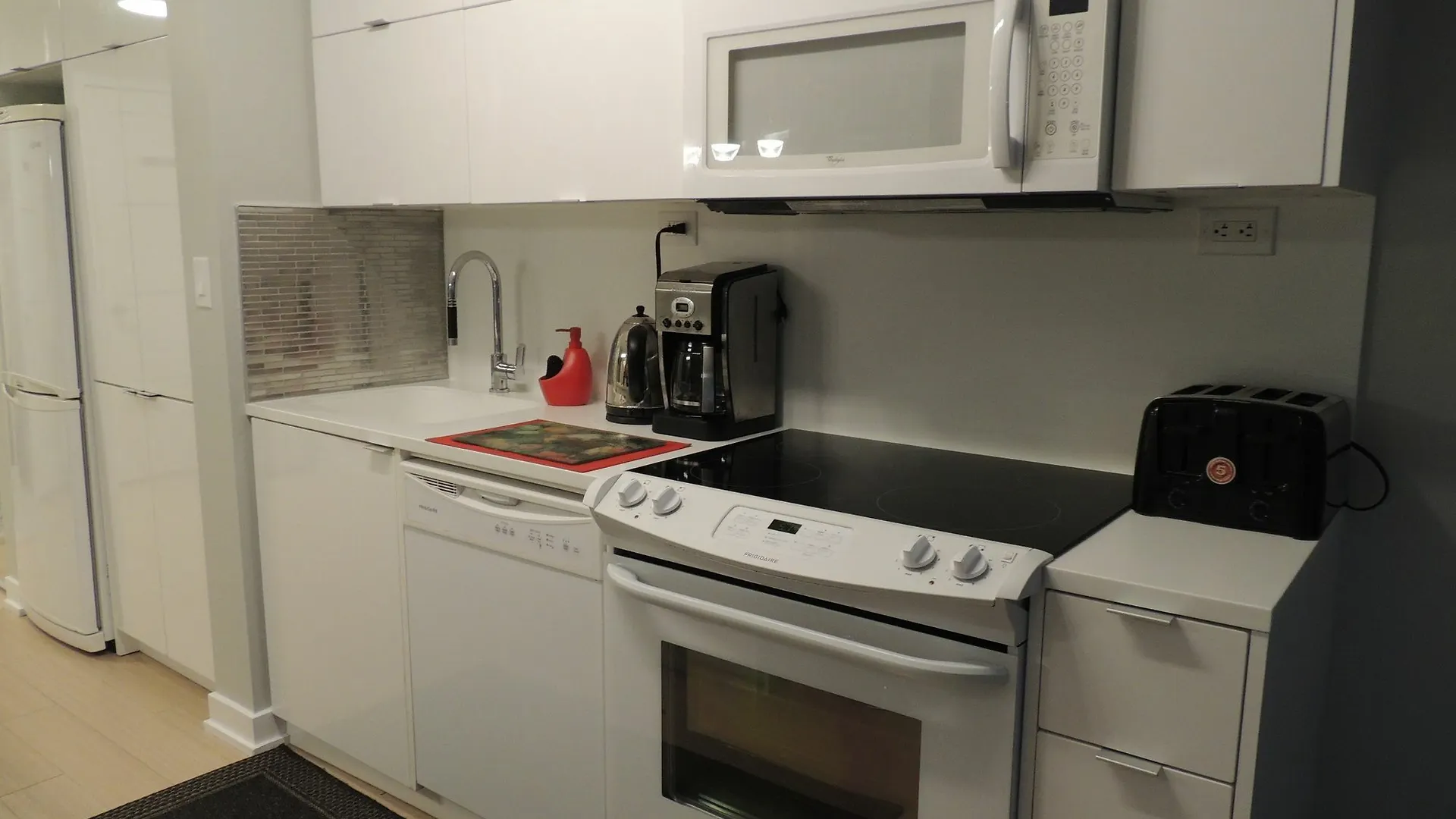 Tvhr - Luxury Condos In Heart Of Downtown Toronto Apartamento